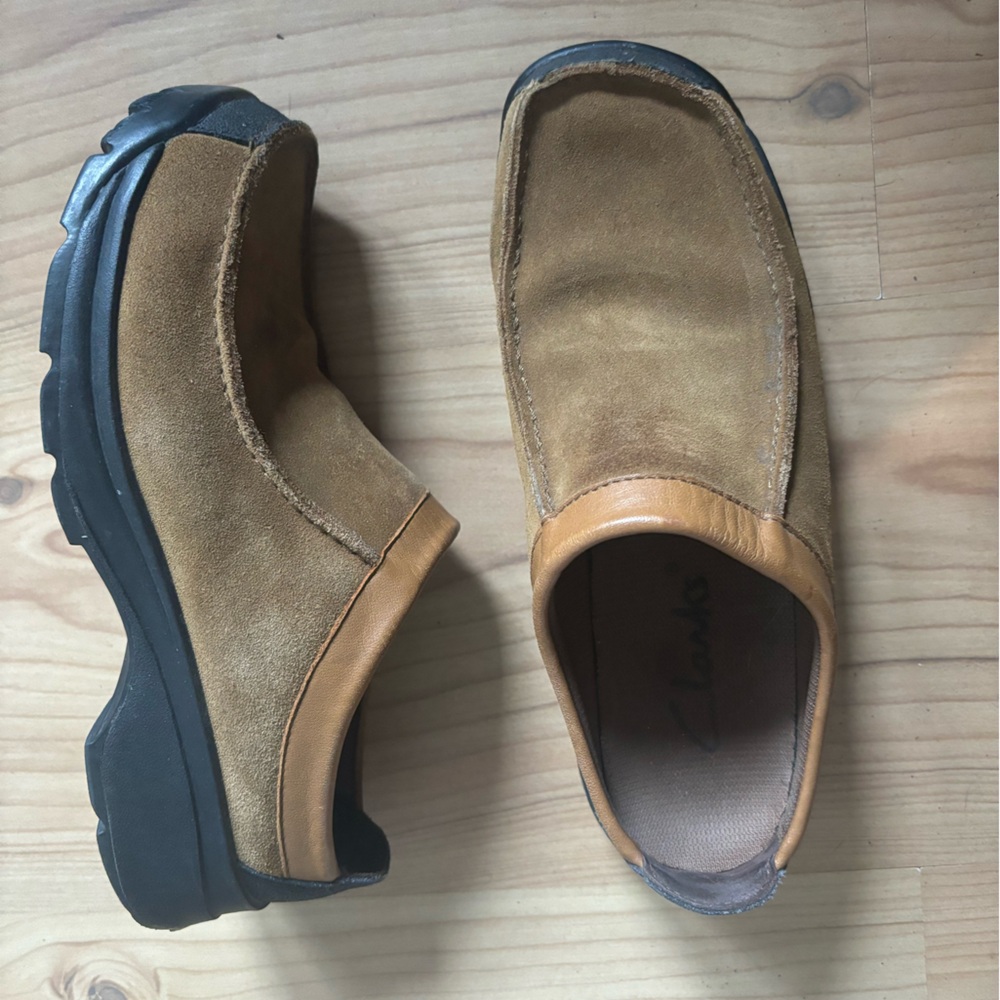 Clarks Brown and Black Loafers Slip-Ons Rugged Design